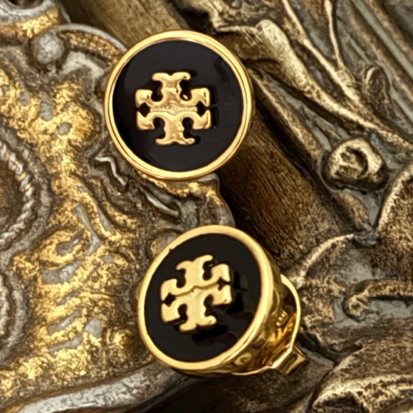 TORY BURCH • Enamel Raised Logo Earrings - Picture 7 of 7